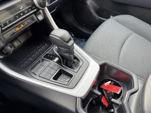 Used 2025 Toyota RAV4 XLE image 16
