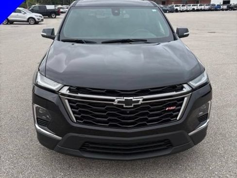 Used 2024 Chevrolet Traverse RS w/ LPO, Floor Liner Package AWD/4WD image 9