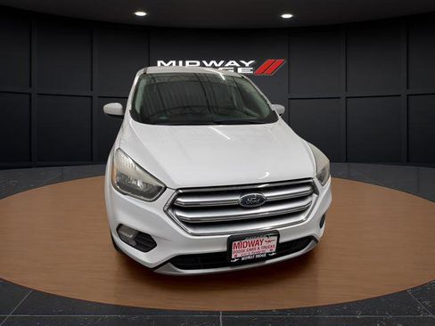 Used 2017 Ford Escape SE image 5
