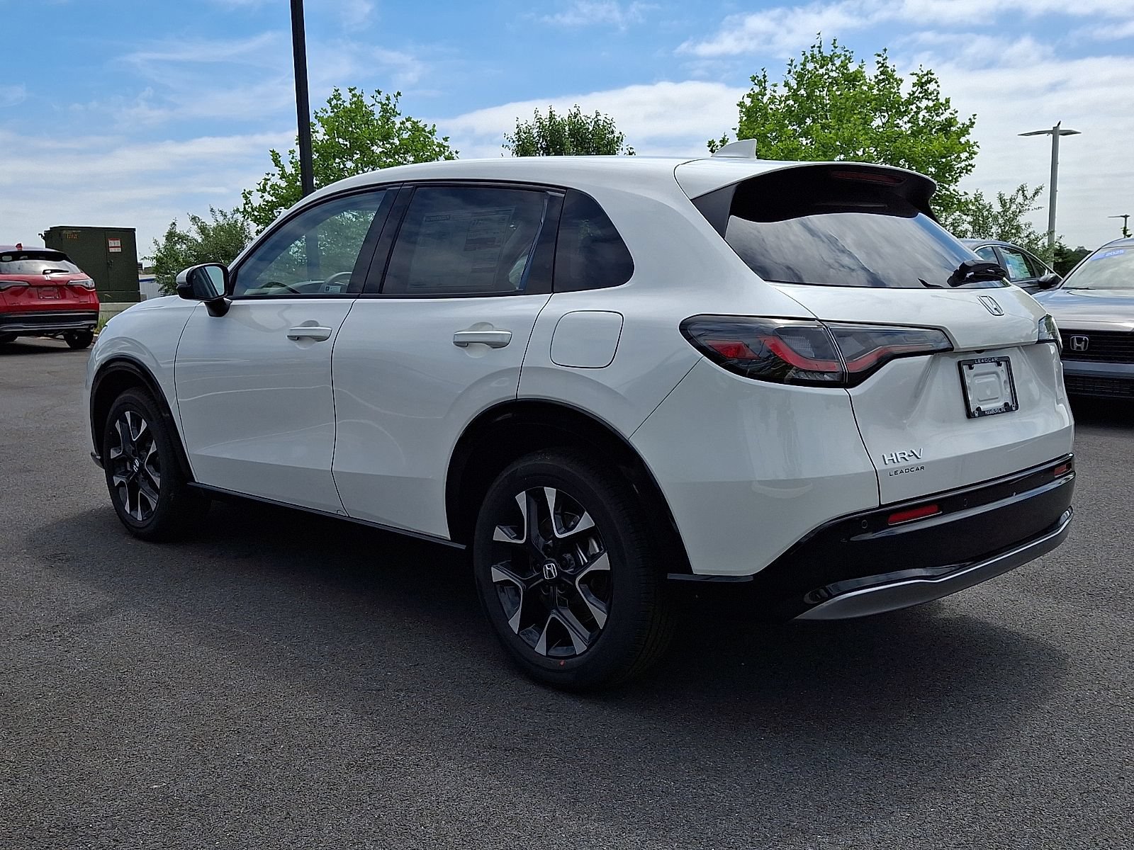 New 2026 Honda HR-V EX-L image 3