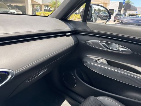 Used 2025 Genesis GV70 2.5T w/ Sport Prestige Package AWD/4WD image 25