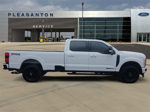 Used 2023 Ford F350 XLT w/ XLT Premium Package image 6