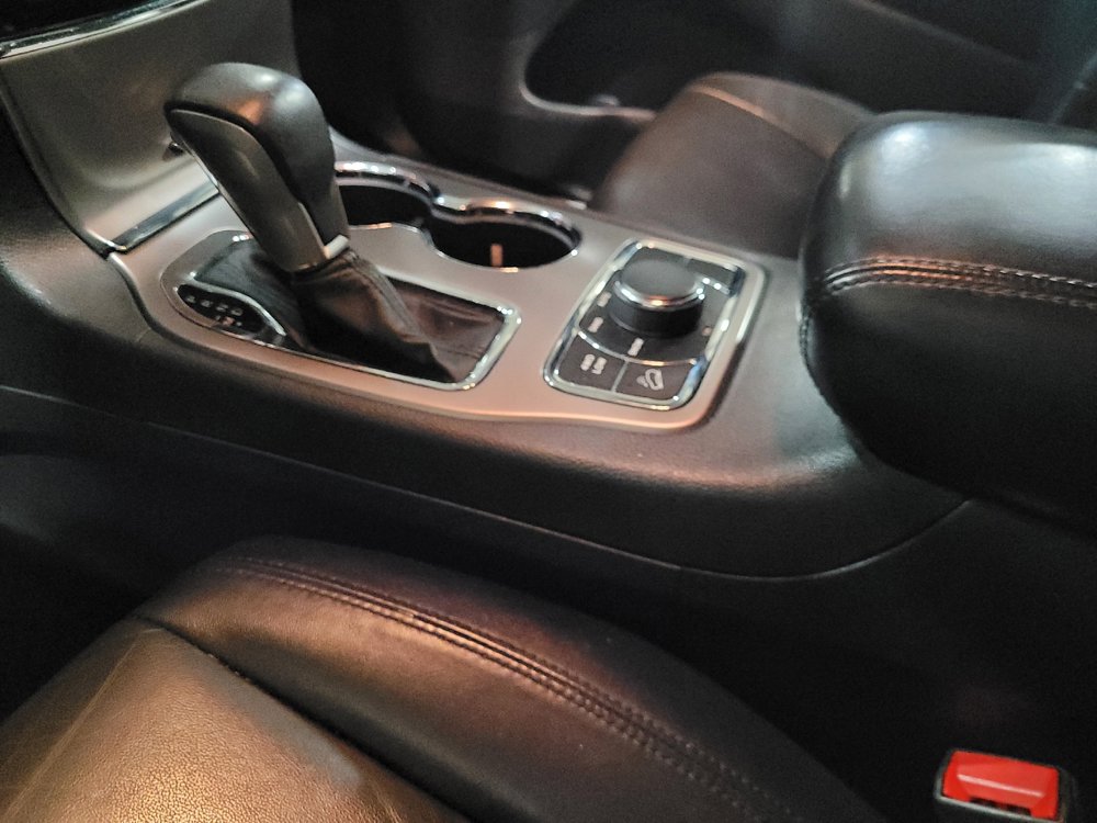 Used 2019 Jeep Grand Cherokee Limited AWD/4WD image 26
