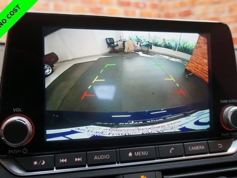 Used 2024 Nissan Altima 2.5 SR image 16