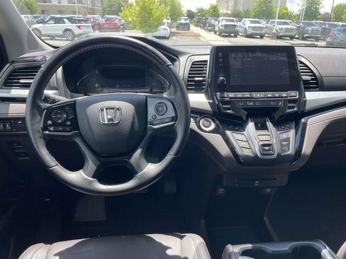 Used 2018 Honda Odyssey Elite image 13