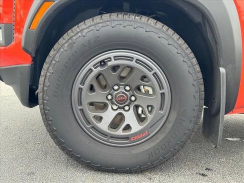 Certified 2025 Nissan Frontier Pro-X w/ Pro Convenience Package image 9