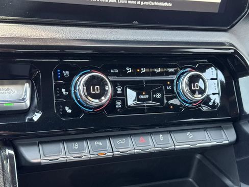 Used 2024 GMC Sierra 2500 AT4 w/ AT4 Premium Plus Package image 13