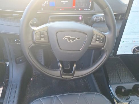 Used 2024 Ford Mustang Mach-E Select image 9