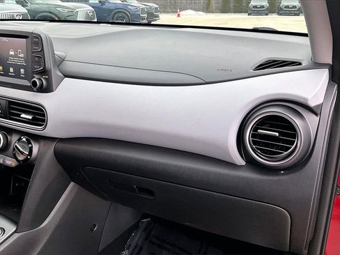 Used 2020 Hyundai Kona SEL w/ Cargo Package image 26