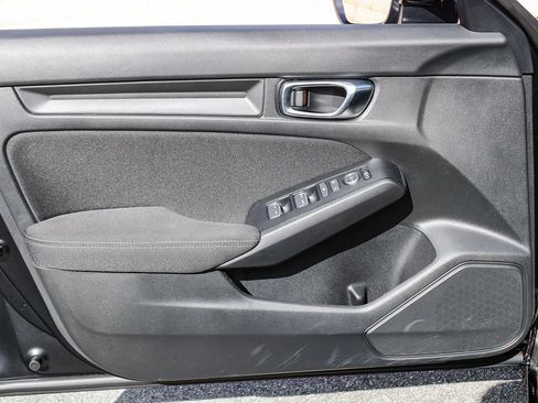 Used 2025 Honda Civic Sport image 25