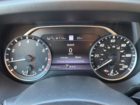 Used 2021 Nissan Titan SV w/ SV Convenience Package RWD image 18