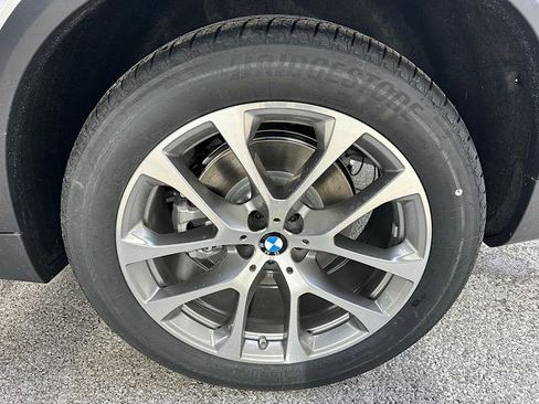 New 2026 BMW X5 xDrive40i image 8