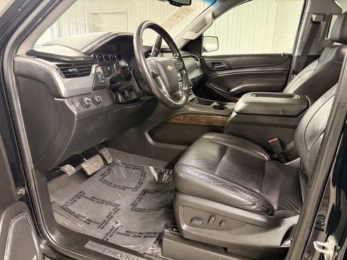 Used 2020 Chevrolet Suburban LT AWD/4WD image 8