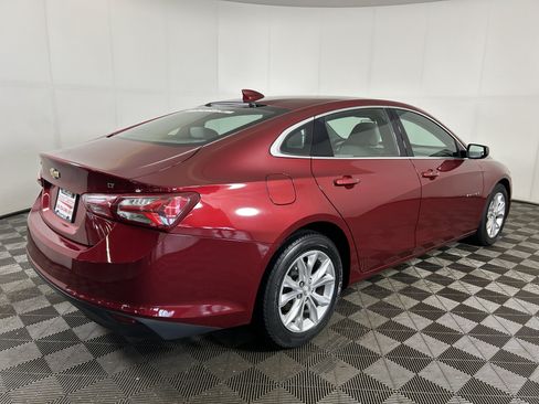 Used 2020 Chevrolet Malibu LT FWD image 4
