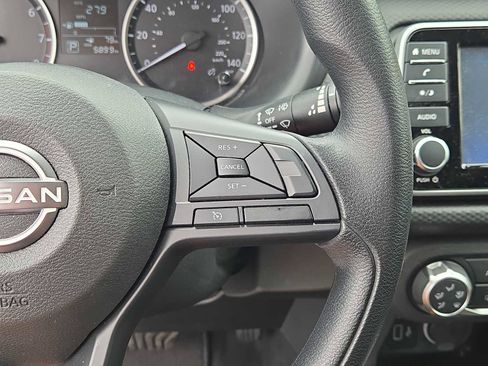 Used 2025 Nissan Kicks Play S FWD image 23