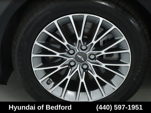 Used 2024 Genesis G80 2.5T AWD/4WD image 39