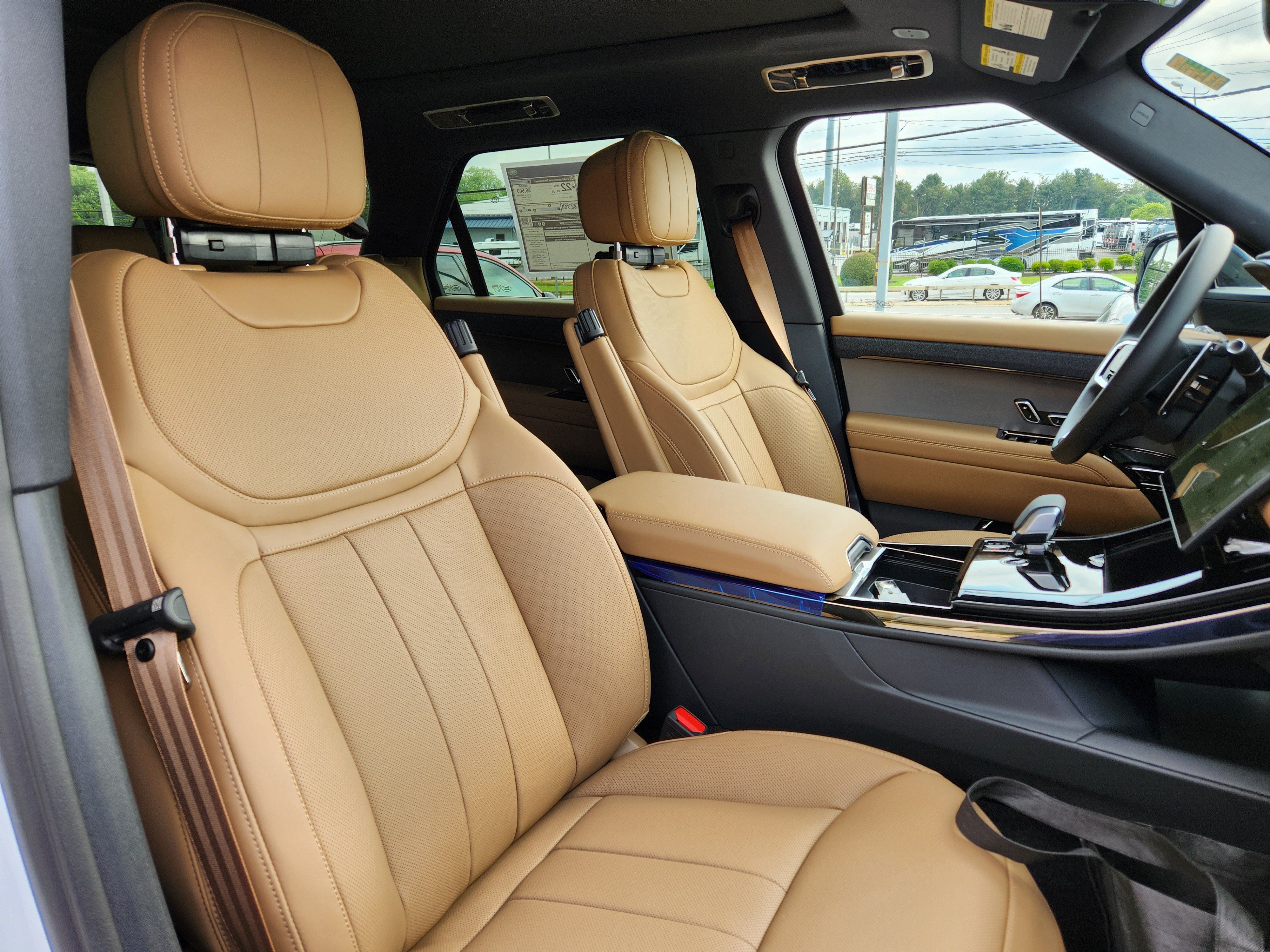 New 2027 Land Rover Range Rover Sport SE AWD/4WD image 12