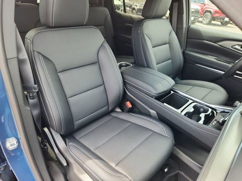 New 2025 Chevrolet Traverse LT w/ Sun and Wheel Package image 14