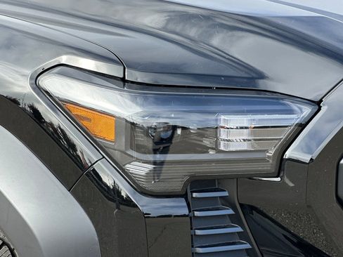 New 2025 Toyota Tacoma TRD Off-Road image 30