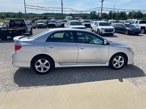 Used 2011 Toyota Corolla S FWD image 2