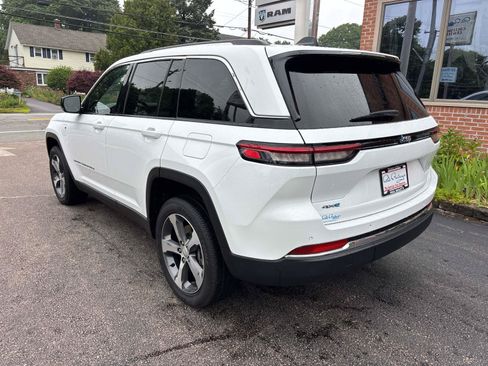 Used 2022 Jeep Grand Cherokee Limited 4xe AWD/4WD image 4