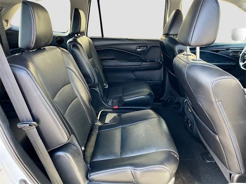 Used 2020 Honda Pilot Elite image 31