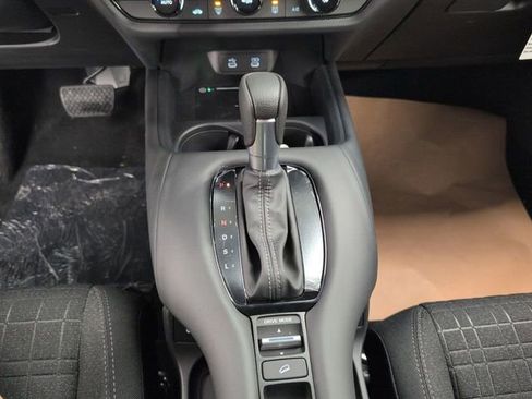 New 2026 Honda HR-V LX image 17
