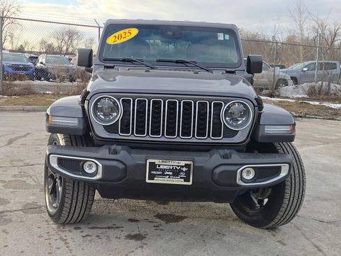 Certified 2025 Jeep Wrangler Unlimited Sahara image 7