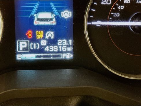 Used 2023 Subaru Crosstrek 2.5i Limited AWD/4WD image 19