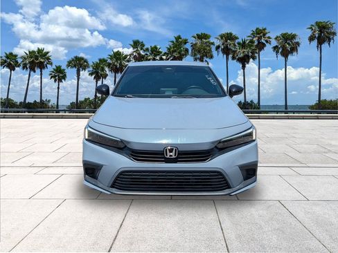 Used 2023 Honda Civic Sport image 2