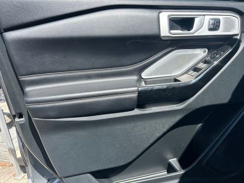 Used 2023 Ford Explorer ST w/ Equipment Group 401A AWD/4WD image 8