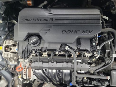 Used 2022 Hyundai Elantra SEL w/ Convenience Package image 30