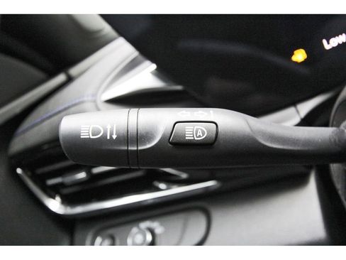 Used 2024 Buick Envista Sport Touring w/ Convenience I Package FWD image 15