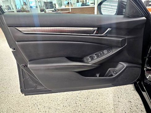 Used 2022 Honda Accord Sport image 30