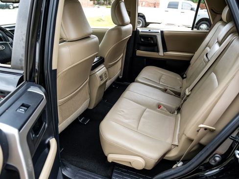 Used 2011 Toyota 4Runner SR5 RWD image 40