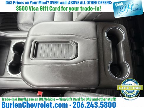 Used 2022 Chevrolet Suburban Z71 w/ Luxury Package AWD/4WD image 18