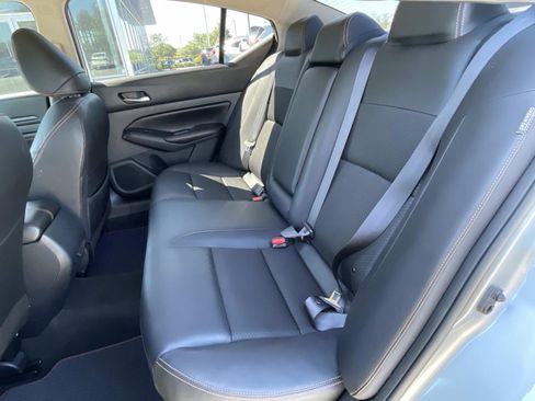Used 2022 Nissan Altima 2.5 SR FWD image 11