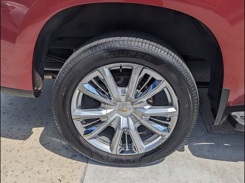 Used 2023 Chevrolet Silverado 1500 High Country w/ High Country Premium Package AWD/4WD image 19
