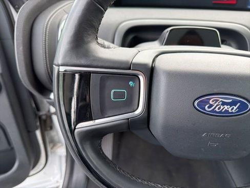 Used 2025 Ford Expedition Platinum AWD/4WD image 24