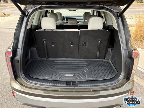 Used 2023 Kia Telluride EX image 8