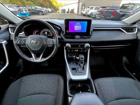 Used 2024 Toyota RAV4 XLE w/ Convenience Package AWD/4WD image 15