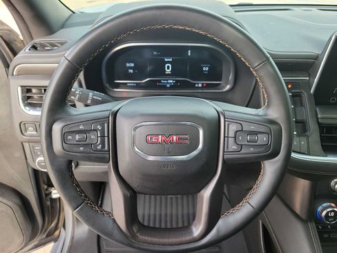 Used 2023 GMC Yukon AT4 w/ AT4 Premium Package AWD/4WD image 19
