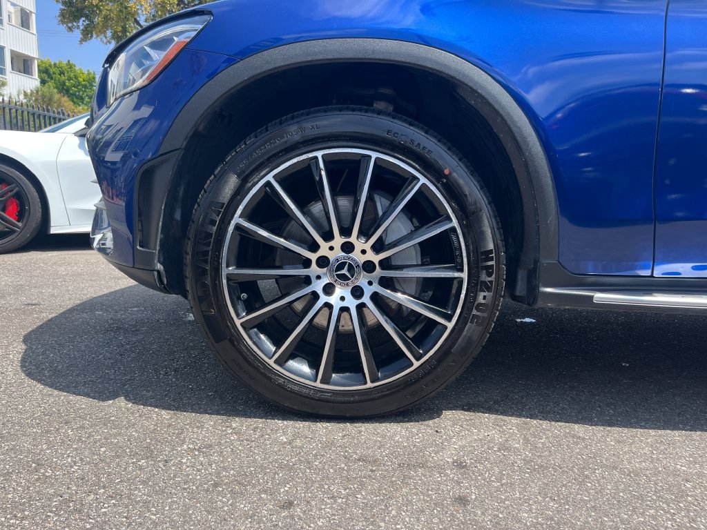 Used 2021 Mercedes-Benz GLC 300 w/ Driver Assistance Package image 13