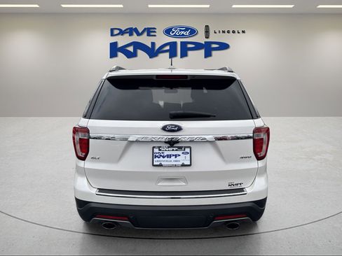 Used 2018 Ford Explorer XLT w/ Equipment Group 202A image 7