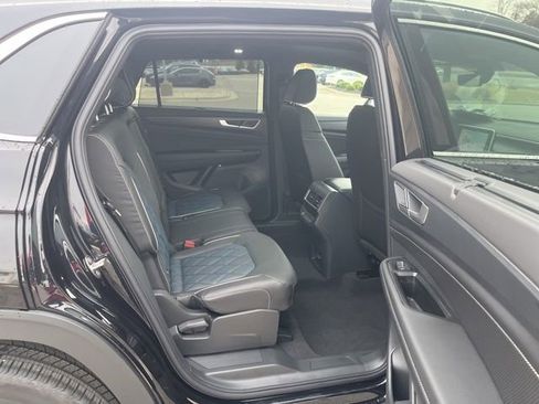 New 2026 Volkswagen Atlas Cross Sport SEL Premium R-Line image 31