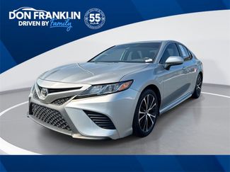 Used 2019 Toyota Camry SE image 1