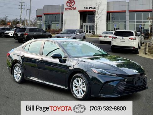 Used 2025 Toyota Camry LE FWD image 1