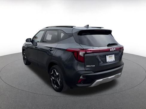Used 2025 Kia Seltos S image 11