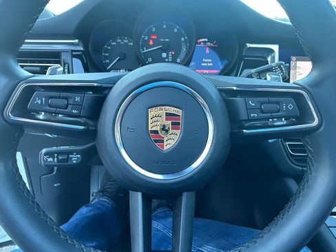 Used 2022 Porsche Macan AWD/4WD image 31