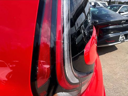 Used 2024 Kia Soul GT-Line w/ Option Group 020 image 28